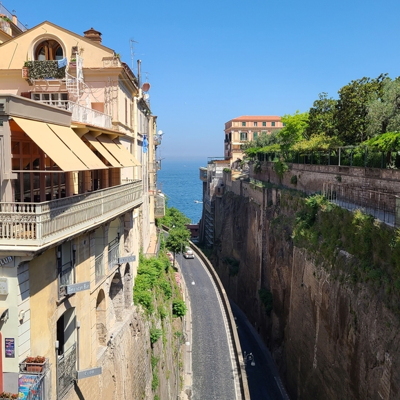 Meet your Posher, Scott - Picture 2 of 2